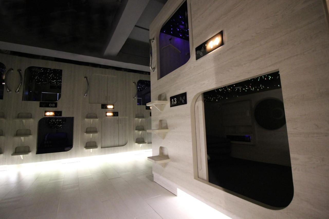 L'Etoile De Mer Mong Kok - Capsule Hotel Цзюлун Экстерьер фото